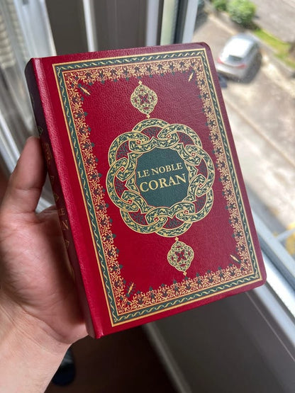 Le Noble Coran Français &#8211; Arabe &#8211; Phonétique rouge bourdeau