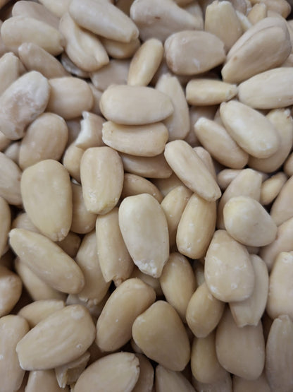 Amandes blanchies de Californie – 1 kg - KokechliBassam